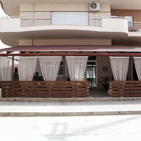 Golden Living Apartment Chrysoupolis Екстериор снимка